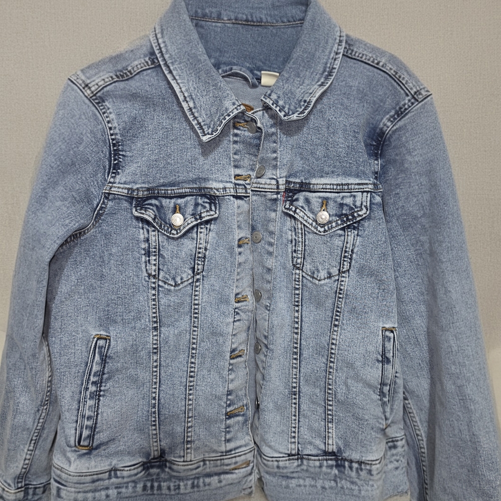 Signature by Levi Strauss Womens Light Wash Denim Jacket